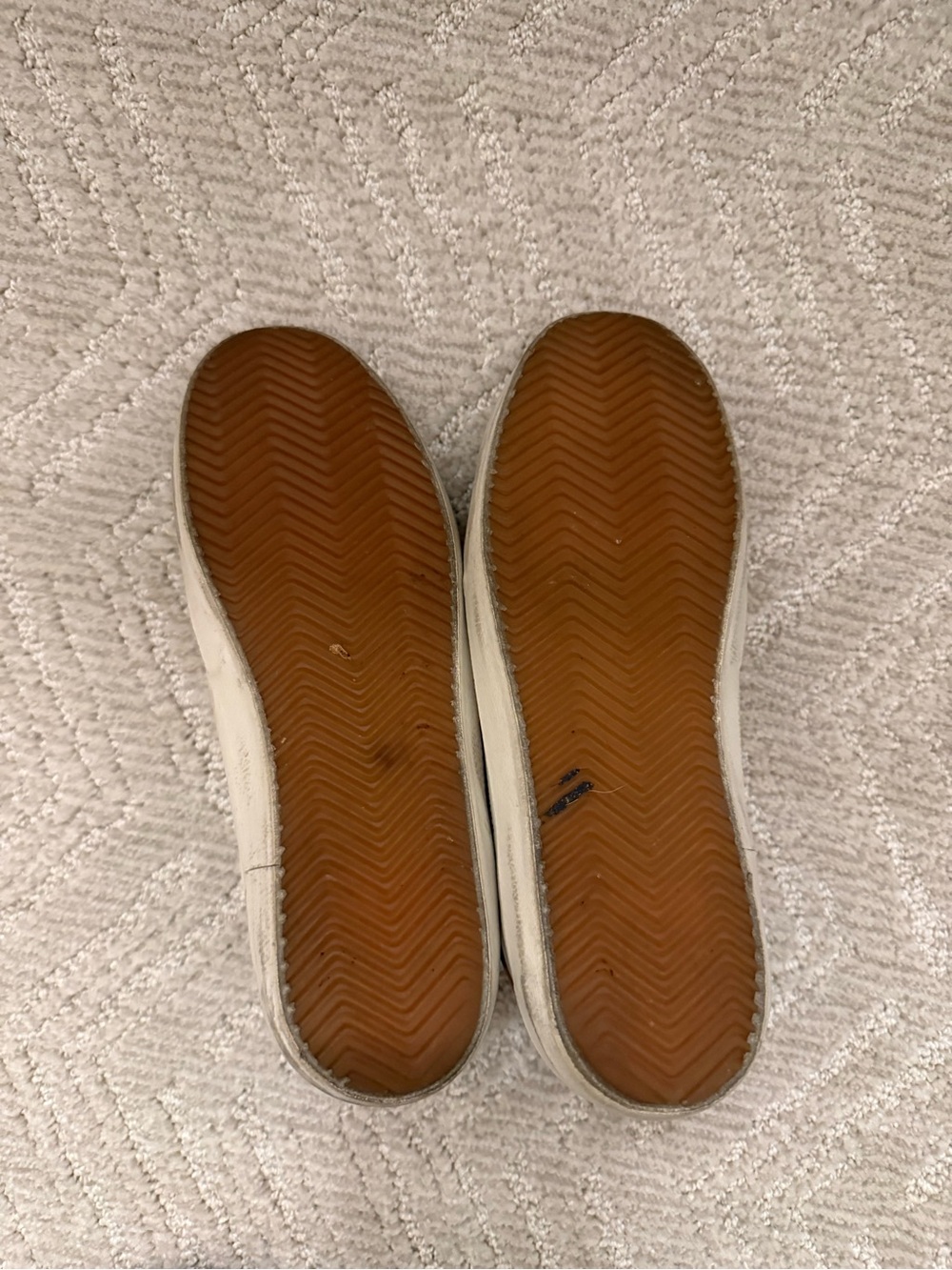 Golden Goose Superstar Sneakers - Picture 5 of 7